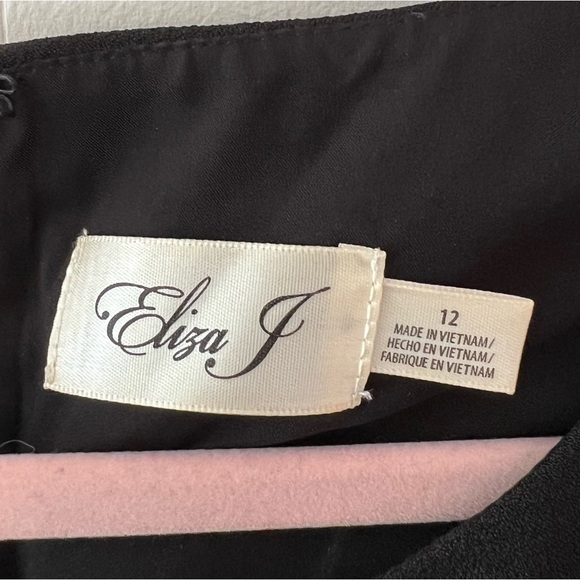 Eliza J Crepe Cold-Shoulder Fit and Flare Dress Size 12 - Picture 4 of 9